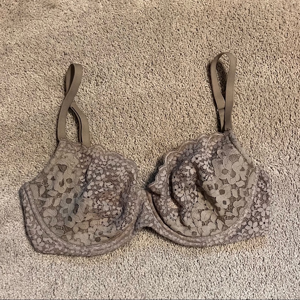 Victoria’s Secret Body unlined Demi bra